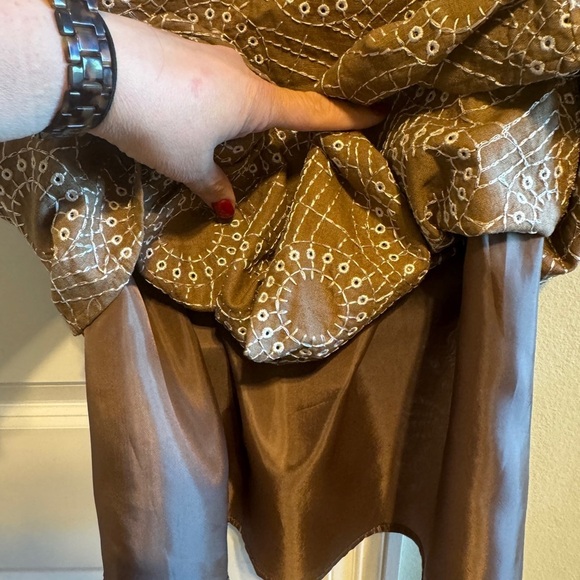 Edward Brown with Tan Embroidery Lined Midi Skirt Sz 10 - Picture 6 of 9